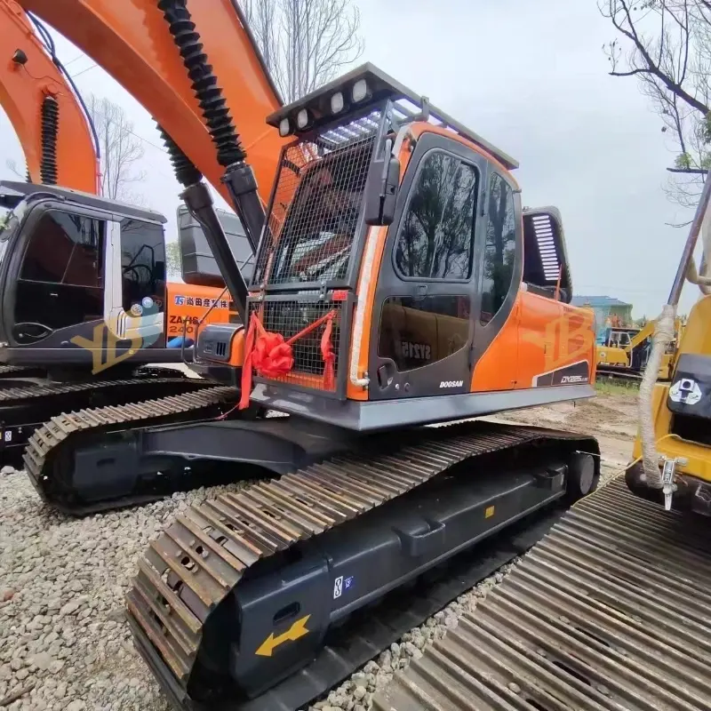 Second hand DX225Lc-9c Excavators used Digger Equipment for Sale